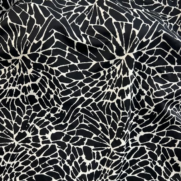 Jodee Size 14 Tankini Swimsuit Top Women's Black White Abstract Print Shelf Bra - Picture 3 of 10